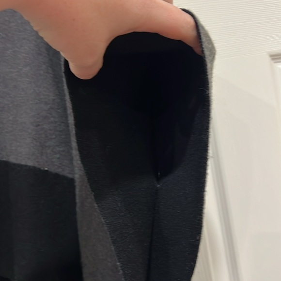 LOFT Sweater Poncho - Picture 3 of 6